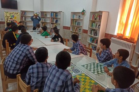 برگزاری برنامه‌ای فرهنگی و هنری به مناسبت دهه کرامت در مرکز رستم