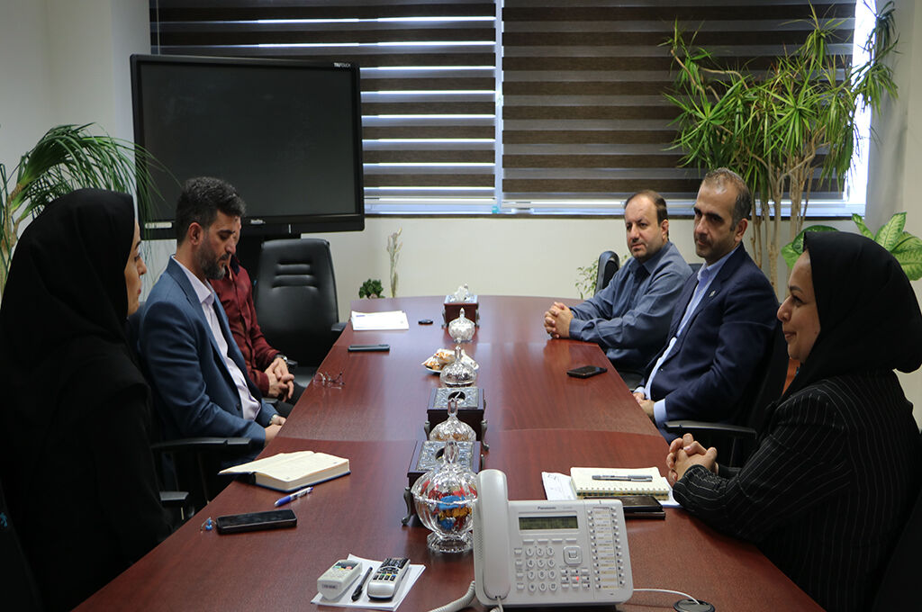 1295527 همراهی با کانون پرورش فکری مشارکت در مدیریت فرهنگی جامعه است