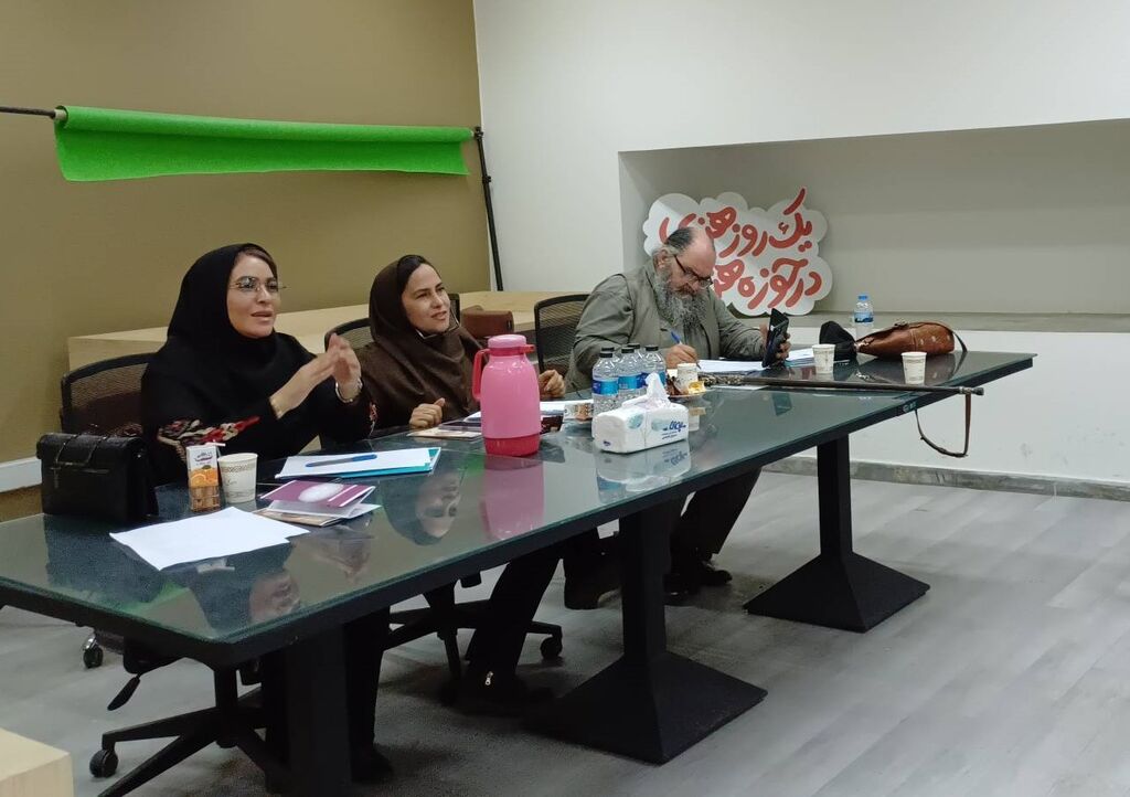 طنین نقل ثنا حسن‌لویی در باغ هنر