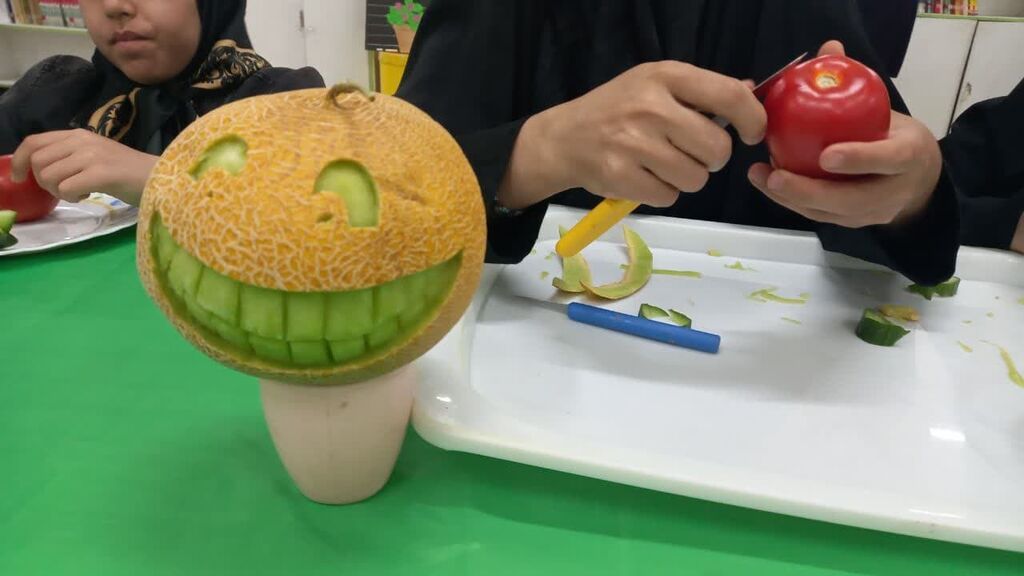 1295583 فعالیتهای مرکز فرهنگی شماره ۱ مشهد در دهه کرامت و هفته معلم