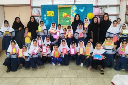 گرامی‌داشت هفته معلم در مراکز کانون سیستان و بلوچستان و قدردانی کودکان و نوجوانان از مربیان مهربانی و دانایی