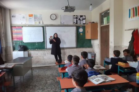 حضور همکاران البرز در طرح «پاتوق کتاب»