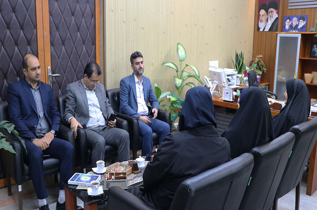 1295621 راهاندازی مرکز سیار در مناطق کمبرخوردار مورد حمایت است/ خودرو در اختیار کانون قرارمیگیرد