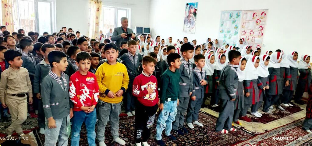 1295634 اجرای طرح «هزار درنای کاغذی، بر بام مدارس»، در منطقه قیدار زنجان