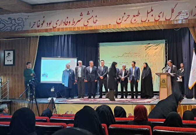 1295918 مربی مسئول کانون نیر، برگزیده استانی جشنواره بینالمللی کتابخوانی رضوی شد