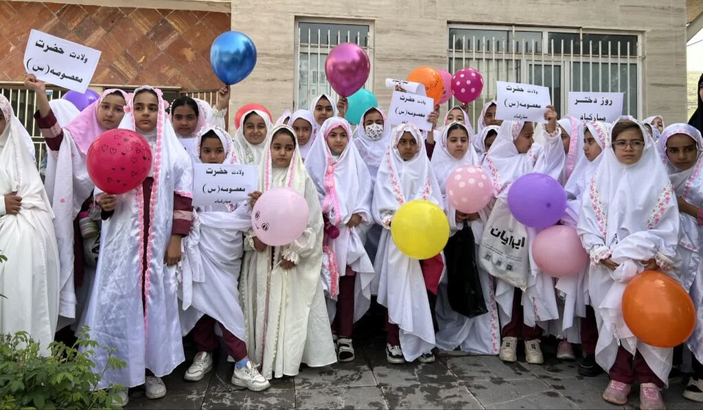 1296021 مراکز کانون کرمانشاه به مناسبت دهه کرامت جشنهای تکلیف را برگزار کردند