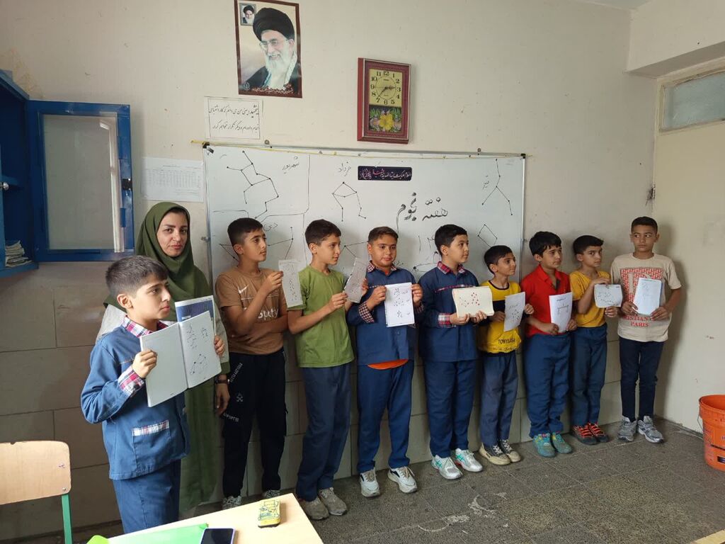 1296310 ویژه برنامههای هفته نجوم در مراکز فرهنگی و هنری کانون استان قزوین