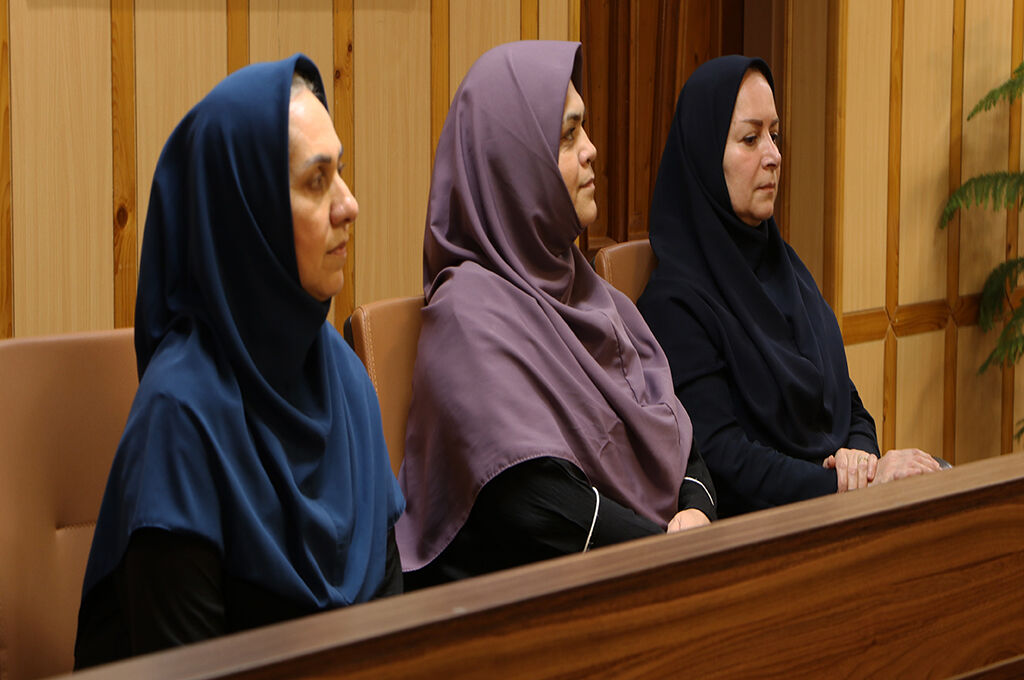 1296336 کار برای کودک و نوجوان سرمایهگذاری است