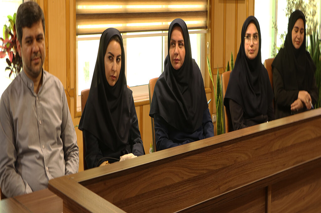 1296337 کار برای کودک و نوجوان سرمایهگذاری است