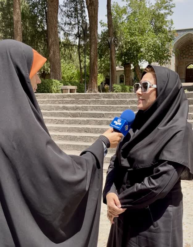 1296718 درخشش مربی کانون استان در مرحله استانی دوسالانه قصهگویی «نهال امید»