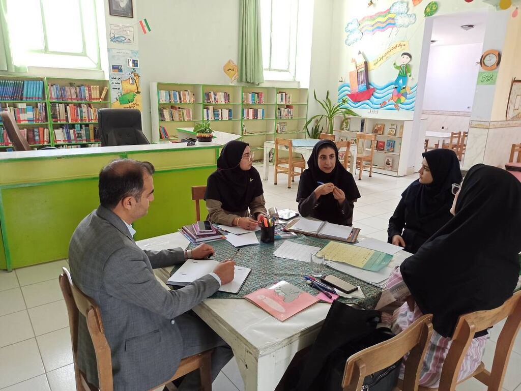 1296723 بازدید فشرده معاون فرهنگی کانون از مراکز فارس با تمرکز بر پروژه «اوقات فراغت»