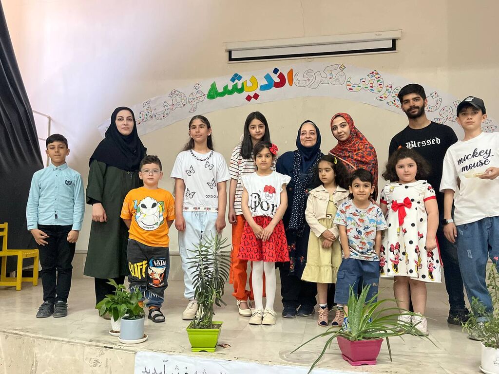 1296732 بهار طعمها در مرکز اندیشه کانون استان تهران