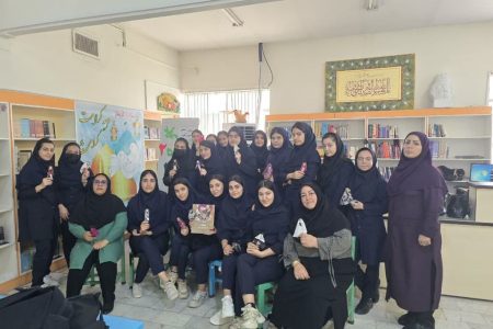 کارگاه ساخت عروسک ویژه هنرجویان در کانون شهر ساوه