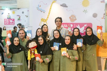 غرفه‌هایی همراه با «یار مهربان» و حضور یک مربی خلاق گیلانی در جمع کودکان