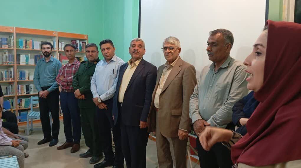 1297215 آغاز فصل تازهای از فعالیتهای علمی در مرکز فرهنگیهنری فین