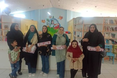 تجلیل از معلمان همکار با کانون در مرکز حاجی‌آباد