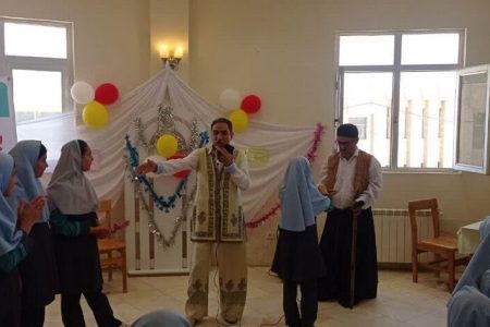 پیک امید کانون استان اصفهان مهمان دانش‌آموزان دبستان شهید میربیگی روستای دستجا از توابع شهرستان اصفهان شد