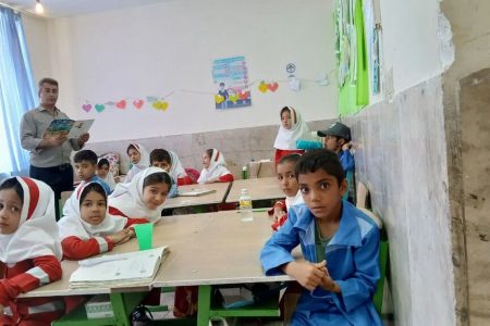 کتابخانه سیار روستایی سرخه، پُل ارتباطی دانش‌آموزان لاسجرد با دنیای کتاب