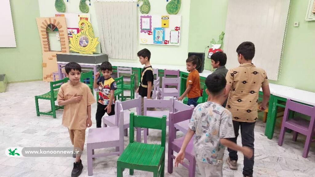 1298045-2 دیدار مدیرکل کانون استان بوشهر با فرماندار تنگستان