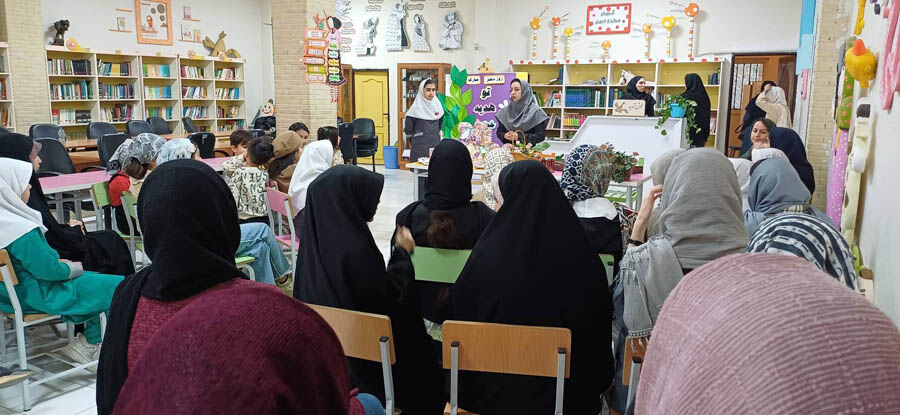 1298084-2 مراکز کانون استان اردبیل دهه کرامت را گرامی داشتند (بخش دوم)