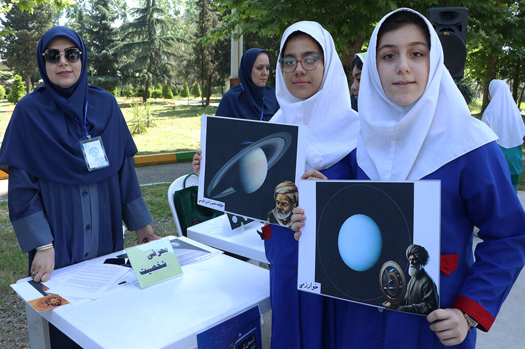 1298220-2 همایش نجومی کاوشگران کهکشان درفومن برگزارشد/ یک رویداد علمی با طعم فرهنگ و هنر