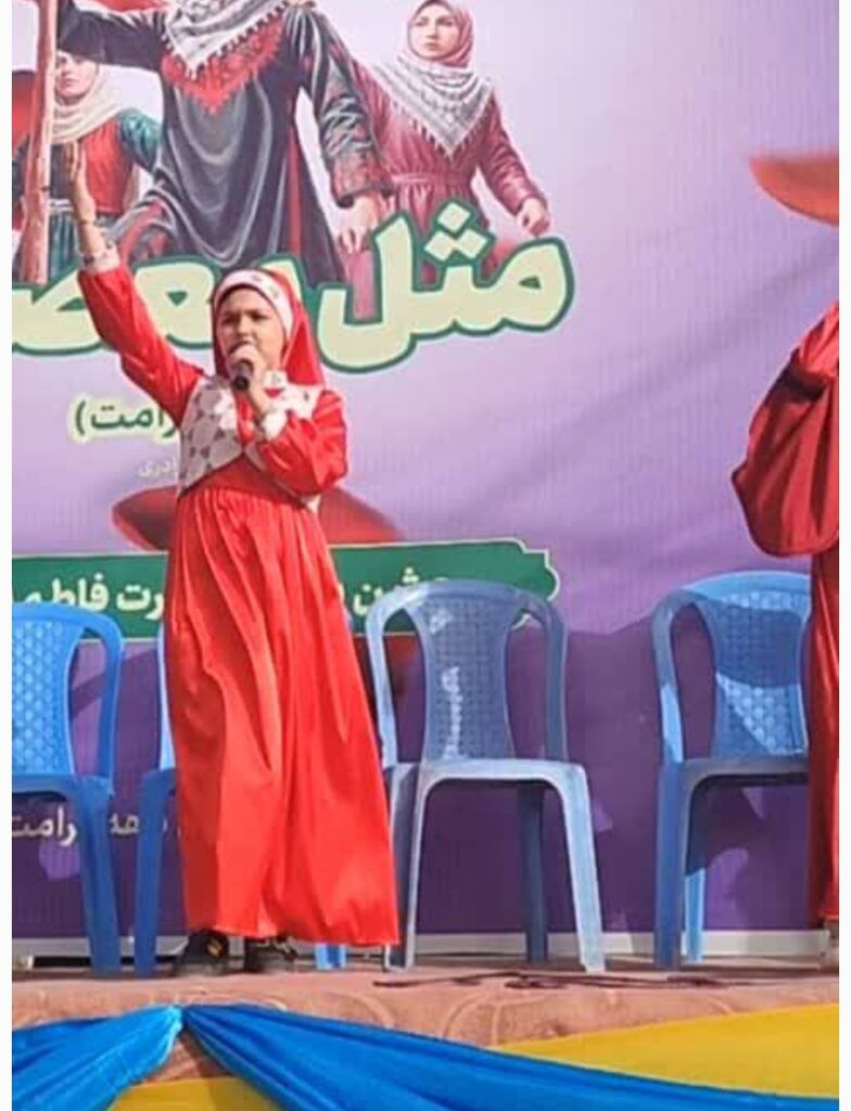 شاهنامه خوانی اعضای مرکز فرهنگی هنری یک ایلام