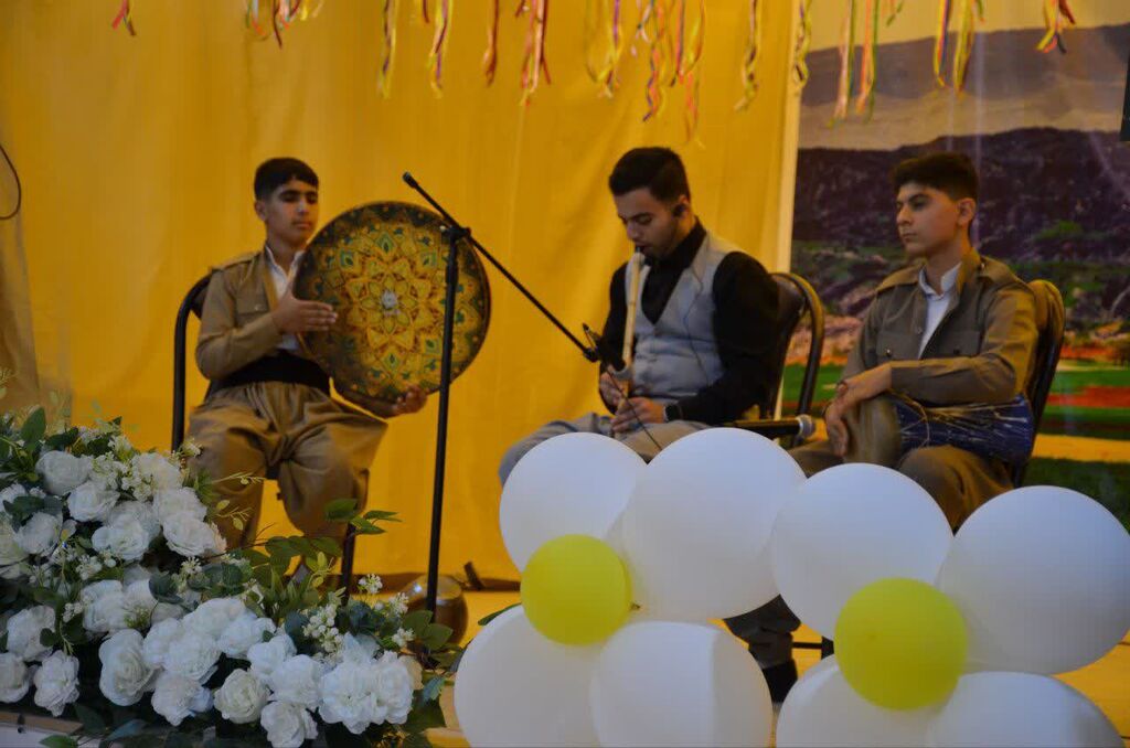 1298359-2 همایش بزرگداشت مقام معلم در شهرستان ثلاثباباجانی