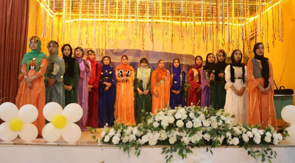 1298367-2 همایش بزرگداشت مقام معلم در شهرستان ثلاثباباجانی