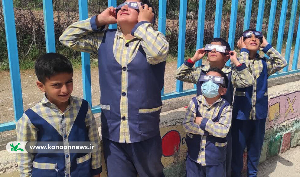 1298408-2 اجرای ویژه برنامههای هفته نجوم در مناطق روستایی لرستان