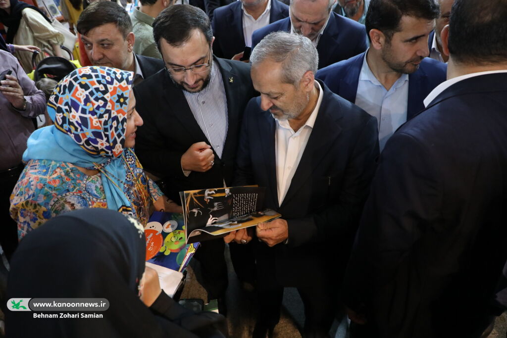 1298552 کانون را حمایت میکنیم