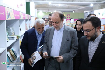 کتاب‌ها باید نسخه‌های شفابخش منطبق برنیاز جامعه باشد/ کارهای کانون ارزشمند است
