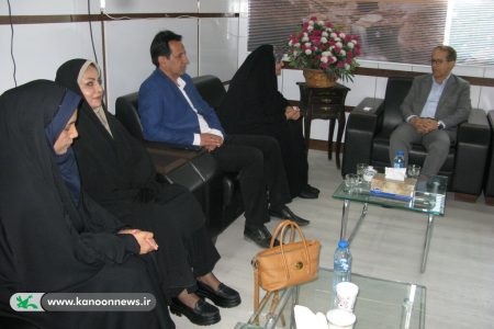  دیدار مدیرکل کانون استان بوشهر با فرماندار دیر