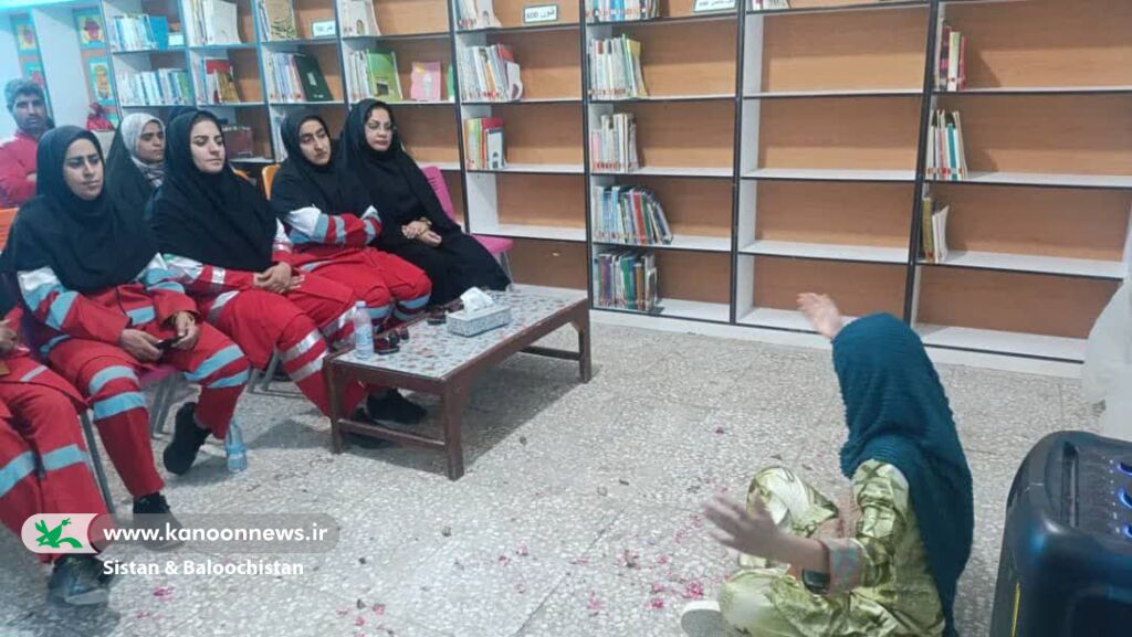 1298773 گرامیداشت هفته هلال احمر در مراکز فرهنگی هنری کانون سیستان و بلوچستان