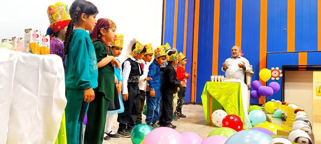 1298822 برگزاری جشنهای الفبا در مرکز شماره ۱۱ کانون کرمانشاه