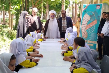 بازدید امام جمعه از فعالیت کانون پرورش فکری شهر دلیجان
