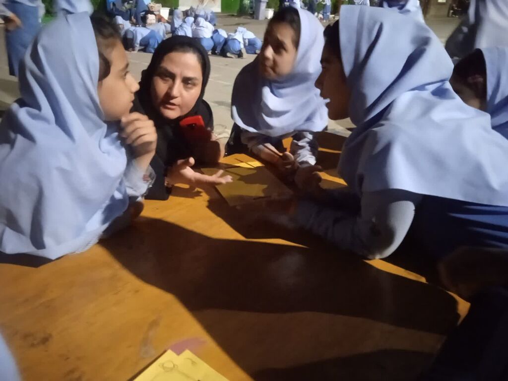 1298960 یک سفر ماجراجویانه در دل کهکشان به مدارس امام رضا (ع) رسید