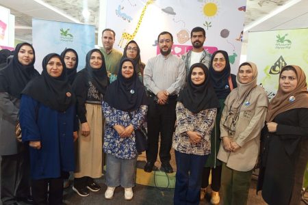 اردوی نمایشگاه کتاب برای همکاران کانون استان قزوین