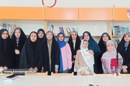 سی و پنجمین نشست انجمن شعر نوجوان آفرینش برگزار شد