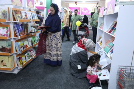 «در جست‌وجوی خدا» پرفروش شد