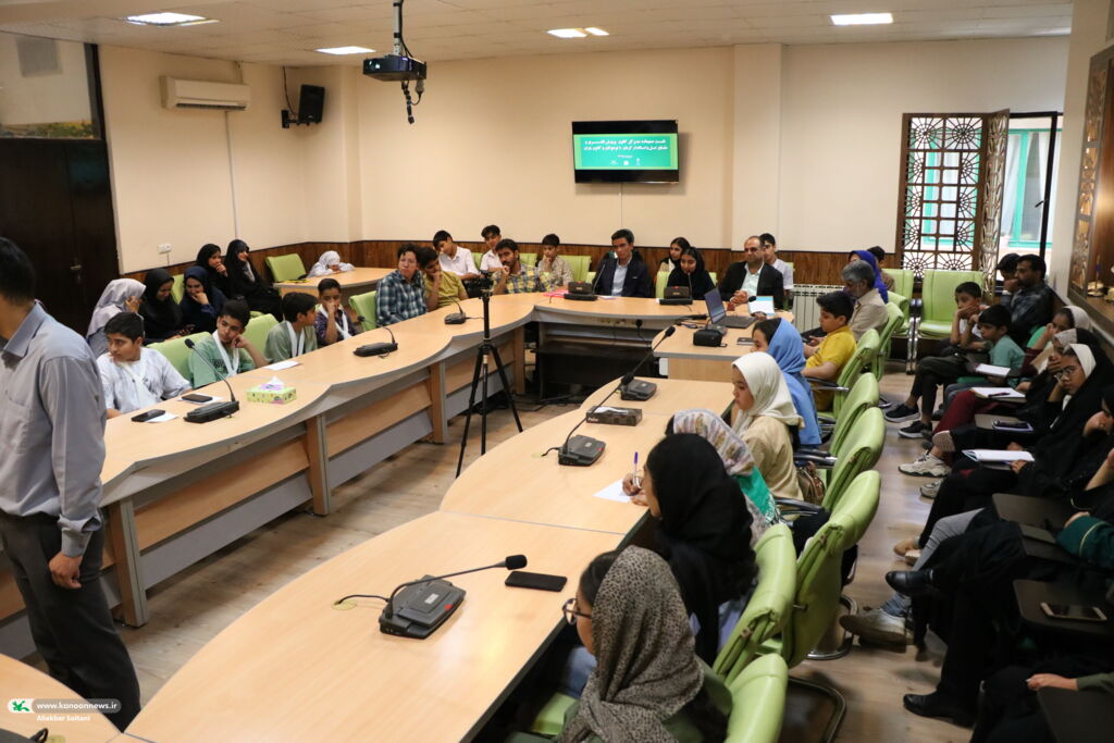 1299337 جایی که نوجوانان دیدگاهها و دغدغههای خود را مطرح کردند