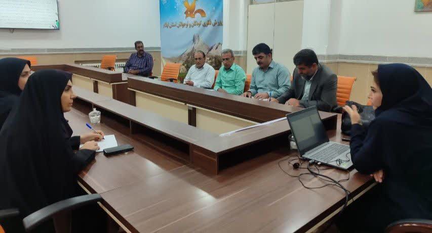 1299352 نشست آموزشی مدیریت پسماند به همت کارشناس آموزش وپژوهش