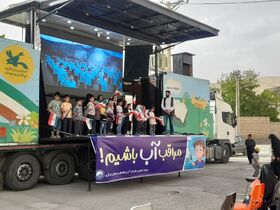 1299613 اجرای برنامههای تماشاخانه سیار کانون در هفته فرهنگی دلیجان