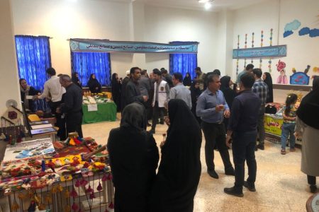 نمایشگاه مشاغل خانگی بستری برای معرفی مشاغل خانگی و معرفی فعالیت‌های کانون