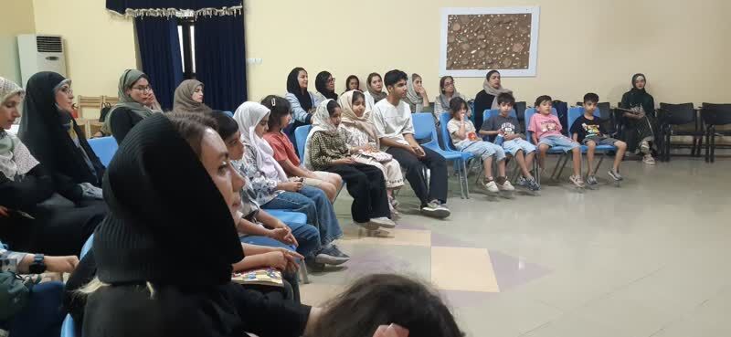 1299708 آیین بزرگداشت فردوسی در مرکز گلشهر بندرعباس برگزارشد