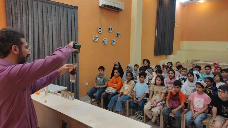 1299720 برگزاری کارگاه آزمایشگاه در مرکز شماره یک بندرعباس