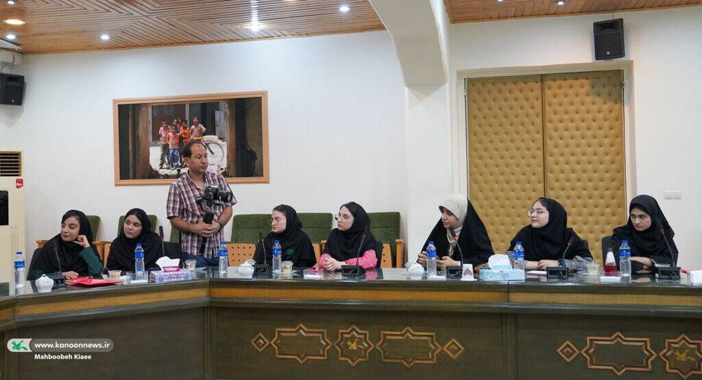 1299727 حضور سه عضو کانون کرمانشاه در اردوی باشگاه شعر قاف