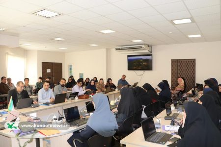 دوره آموزشی «آشنایی با هوش مصنوعی» در کانون گلستان