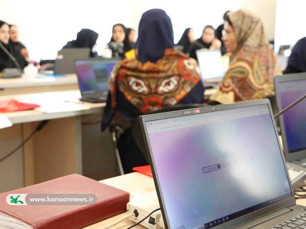 1299772 دوره آموزشی «آشنایی با هوش مصنوعی» در کانون گلستان