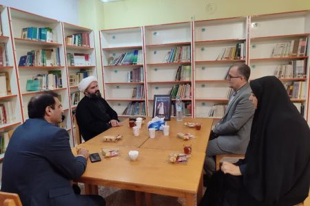 بازدید نماینده مجلس شورای اسلامی از مرکز فرهنگی، هنری کاشمر