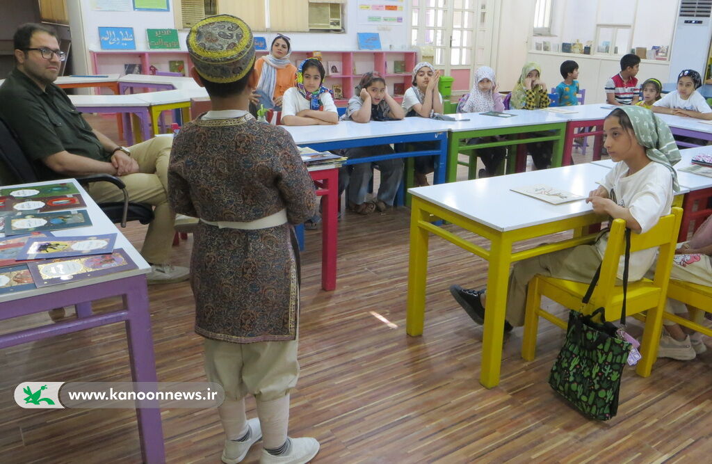 1299955 پاسداشت زبان پارسی و بزرگداشت حکیم ابوالقاسم فردوسی در مراکز کانون استان بوشهر